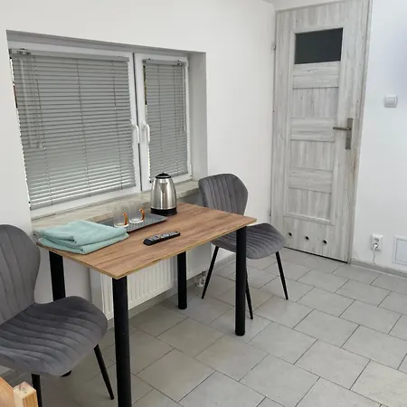 Pokoje Pod Debem Aparthotel Jozefow (Masovia)
